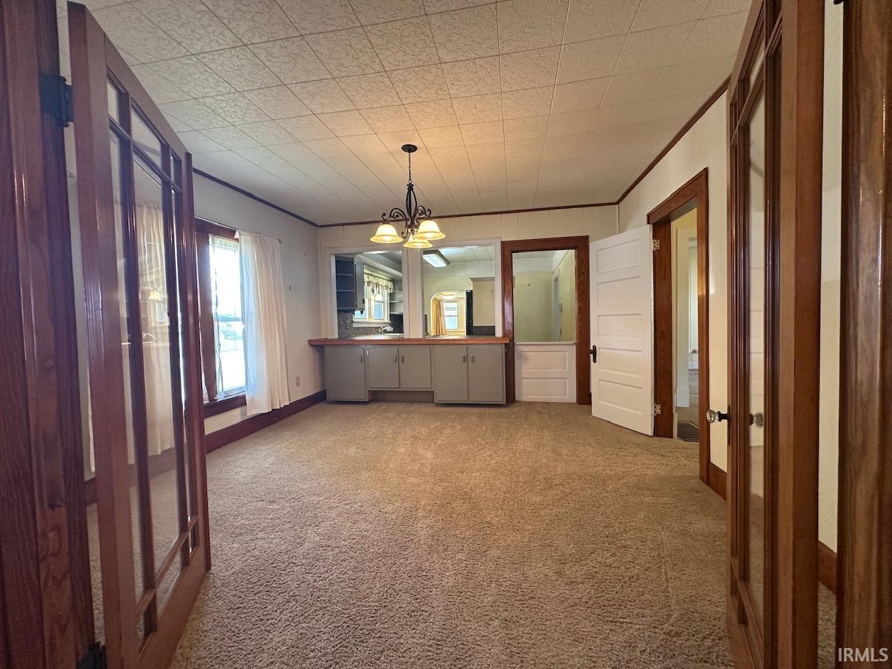 427 Q Street Bedford, IN 47421 - Photo 3 of 14
