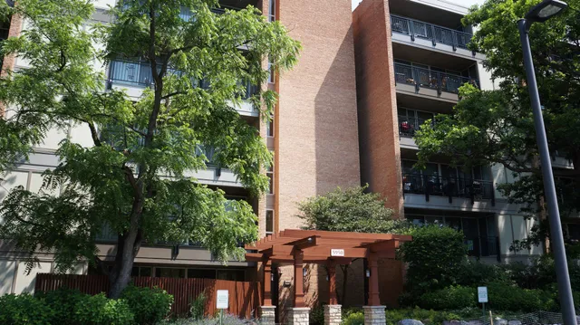 $1,400 | 5950 Oakwood Drive, Unit 5C, Lisle, IL 60532