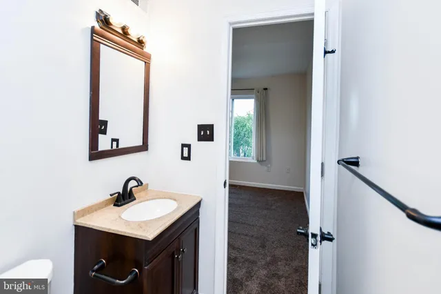 $2,600 | 7002 Cipriano Woods Court, Lanham, MD 20706