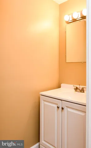 $2,600 | 7002 Cipriano Woods Court, Lanham, MD 20706