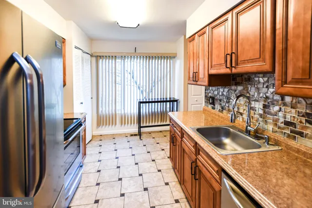 $2,600 | 7002 Cipriano Woods Court, Lanham, MD 20706