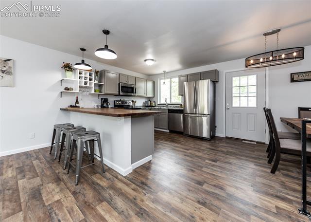 1725 Doherty Road Colorado Springs, CO 80916 - Photo 10 of 46