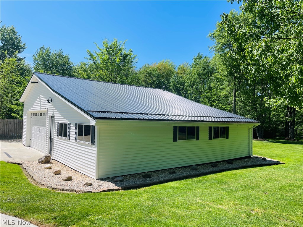 12195 Girdled Road Painesville, OH 44077 - Photo 9 of 50 Gallery Image 9