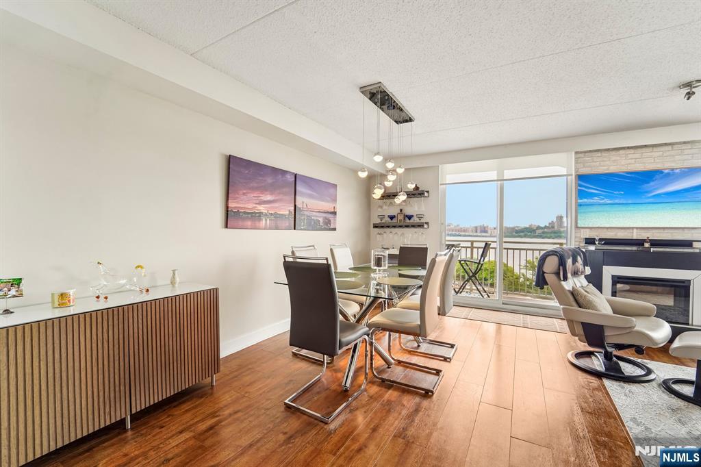 1077 River Road, Unit 903 Edgewater, NJ 07020 - Photo 7 of 37