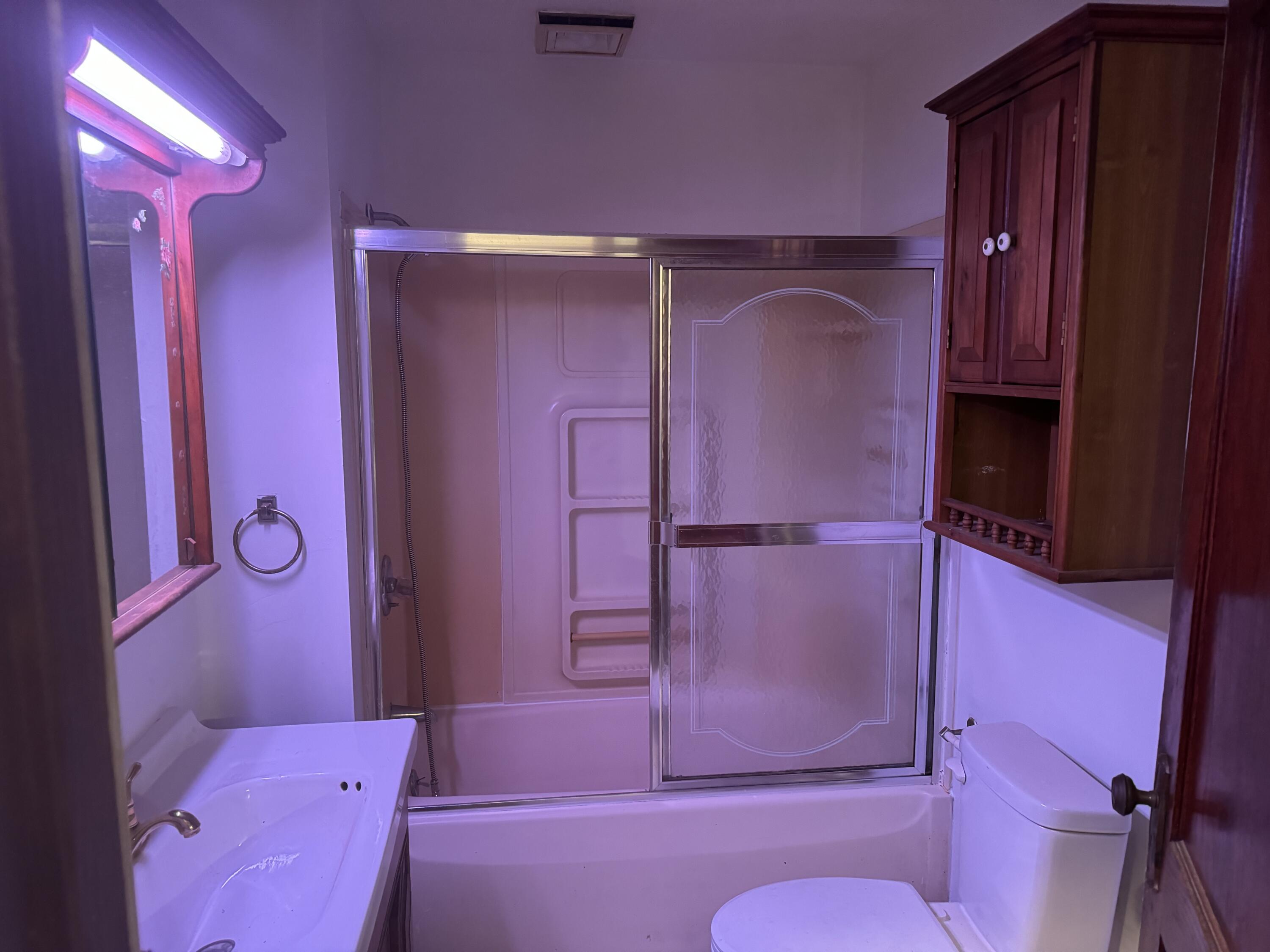 217 West Ripley Street Michigan City, IN 46360 - Photo 11 of 28 a bathroom with a bathtub