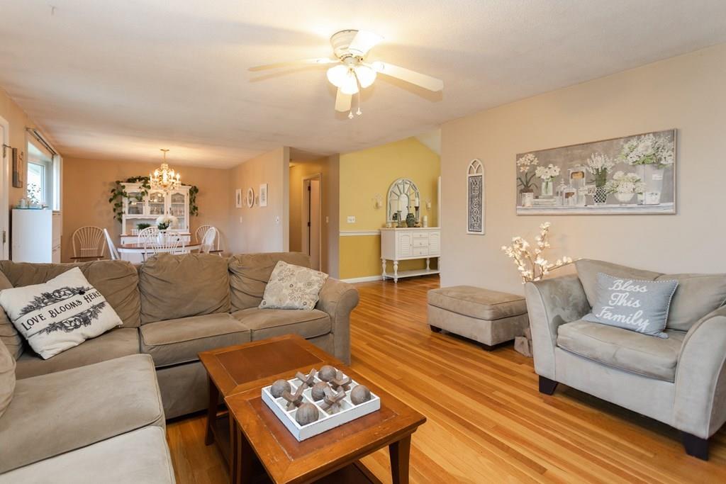 60 Hunt Road Chelmsford, MA 01824 - Photo 4 of 40