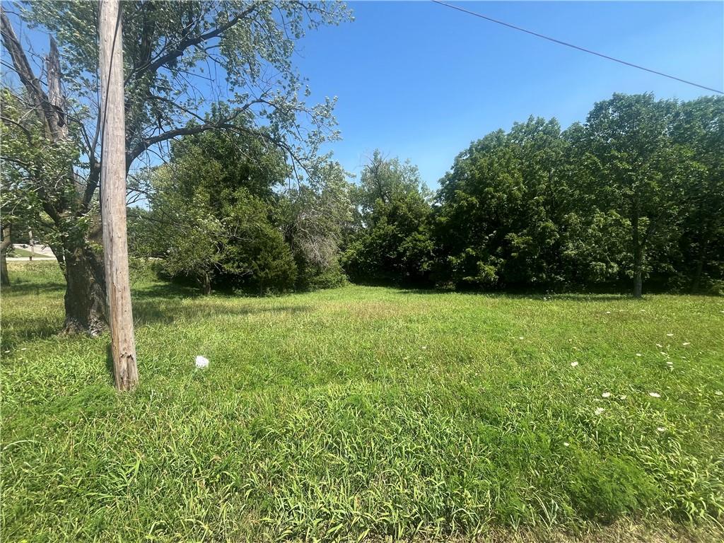 6217 Northwest Roanridge Road Kansas City, MO 64151 - Photo 11 of 17