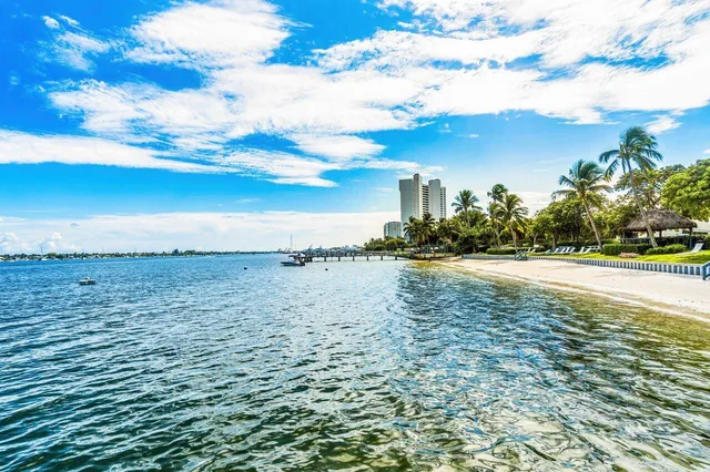 $349,000 | 5600 North Flagler Drive, Unit 505, West Palm Beach, FL 33407