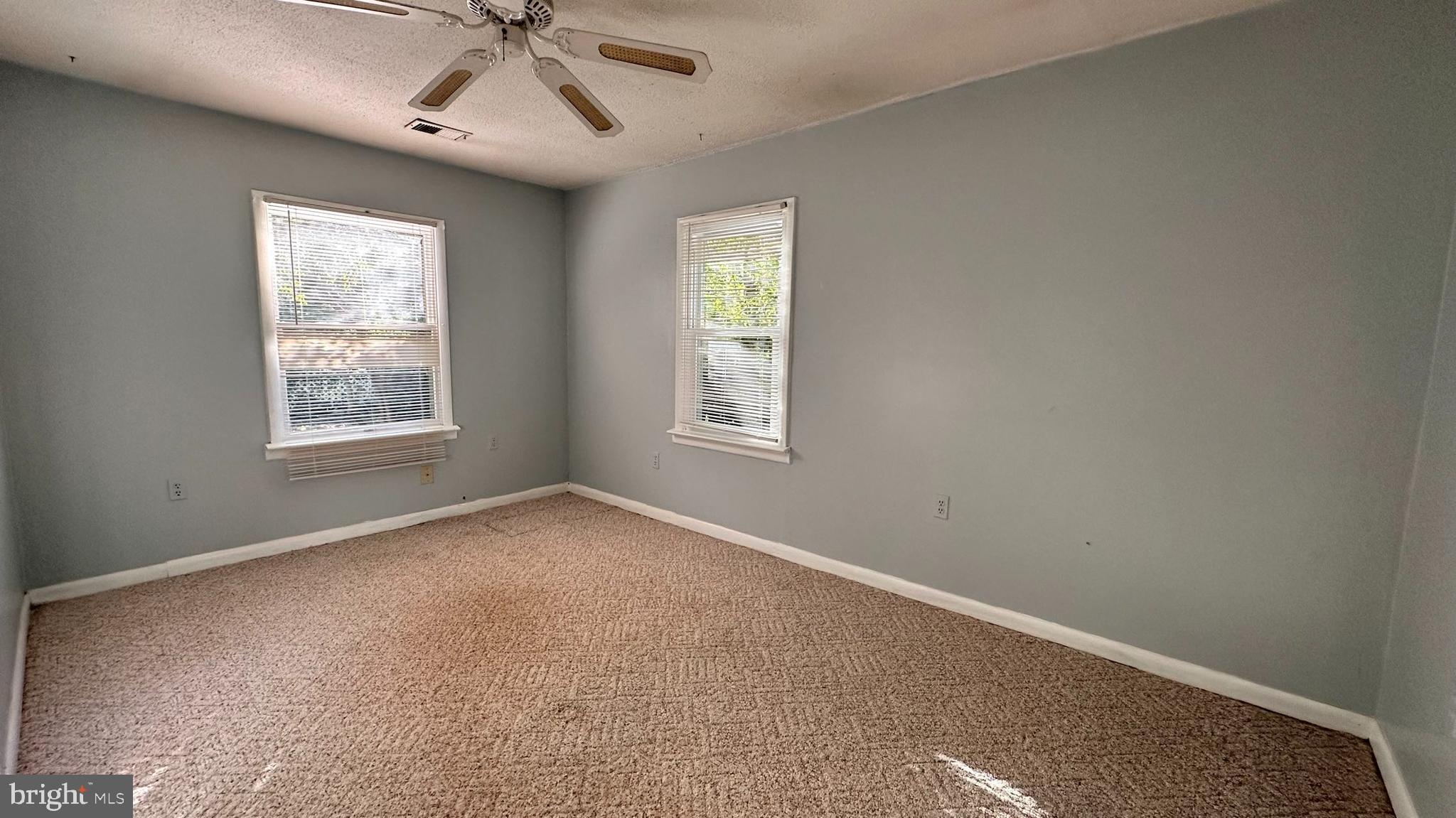 8334 Idylwood Road Vienna, VA 22182 - Photo 11 of 24