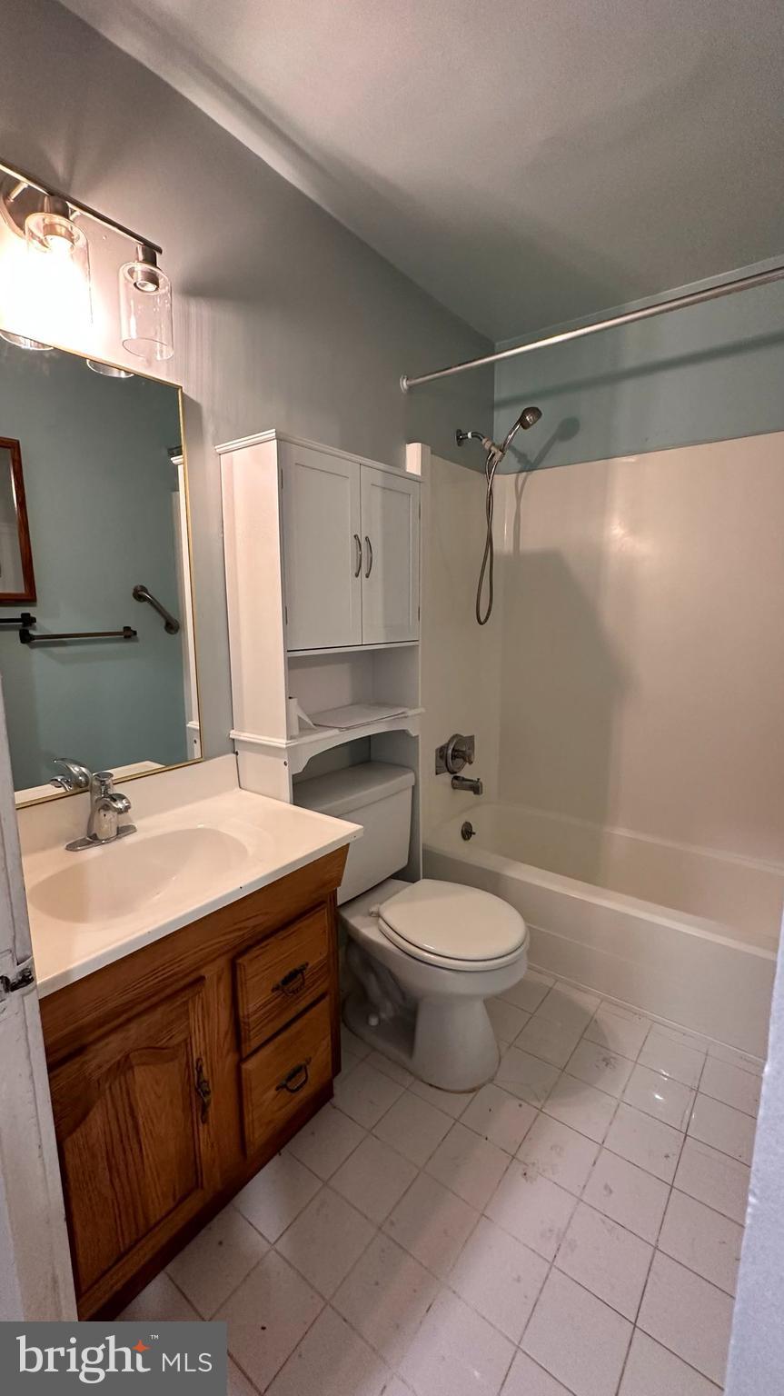 8334 Idylwood Road Vienna, VA 22182 - Photo 16 of 24