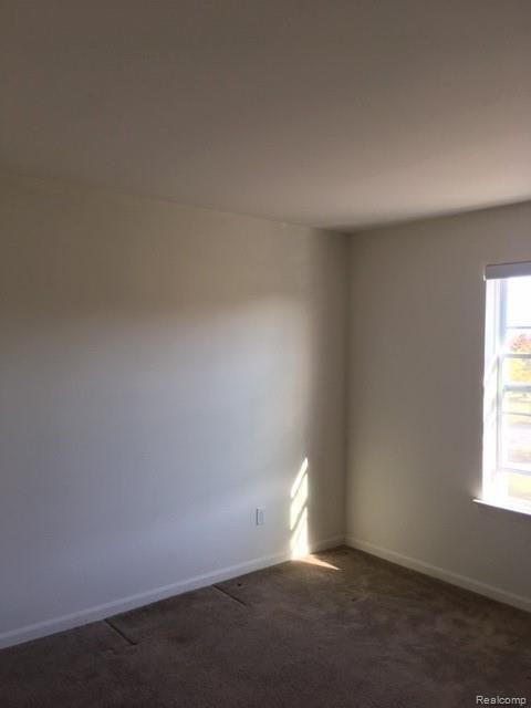29603 Fox Run Circle Warren, MI 48092 - Photo 33 of 63