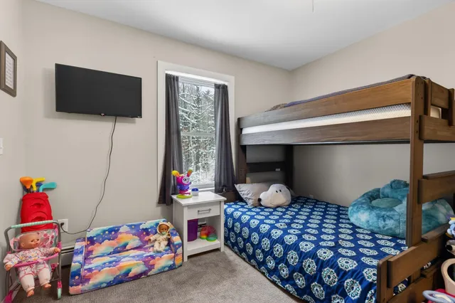 $549,000 | 1525 Roosevelt Trail, Raymond, ME 04071