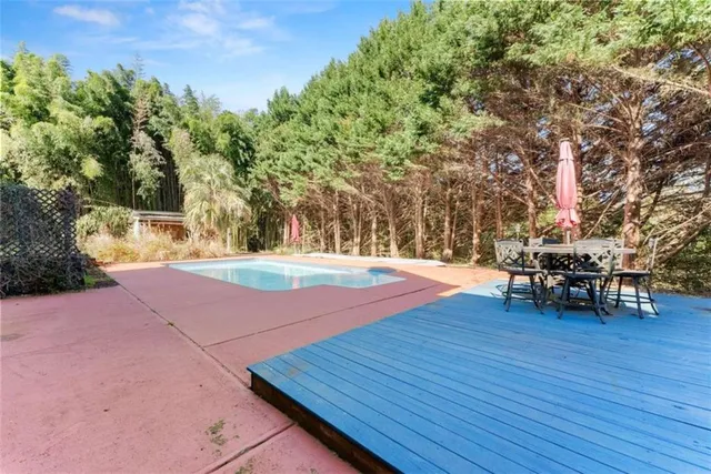 $585,000 | 5834 Old Dahlonega Highway, Murrayville, GA 30564