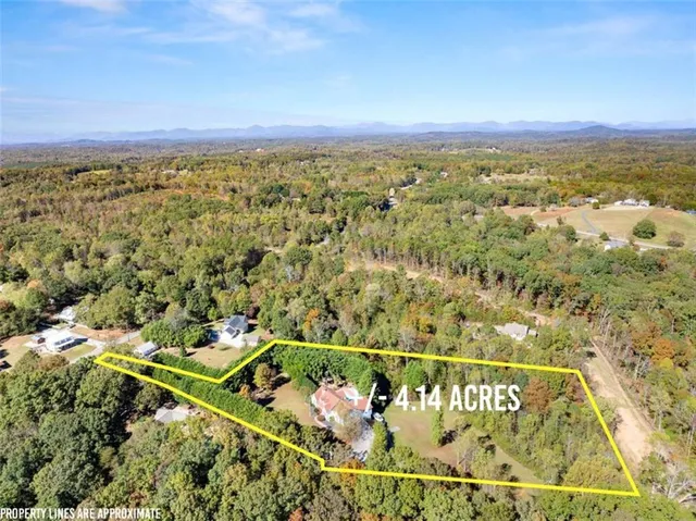$585,000 | 5834 Old Dahlonega Highway, Murrayville, GA 30564