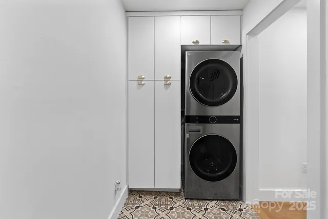 $499,000 | 2375 Rosemont Court, Hendersonville, NC 28791