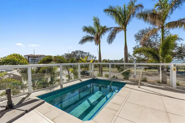 $1,395,000 | 1020 Sunset Point Road, Unit 112, Clearwater, FL 33755