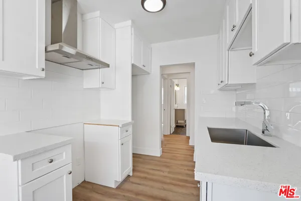 $2,450,000 | 151 South Mountain View Avenue, Los Angeles, CA 90057