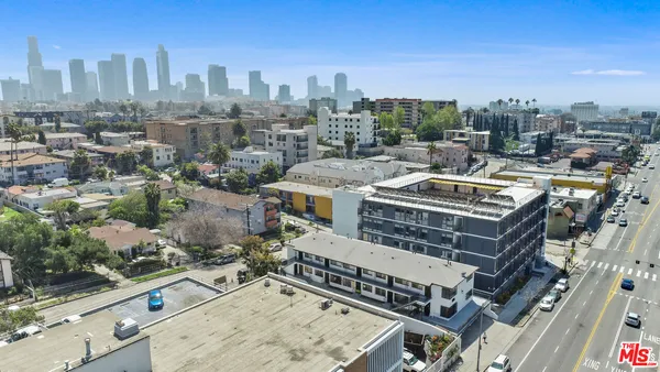 $2,450,000 | 151 South Mountain View Avenue, Los Angeles, CA 90057