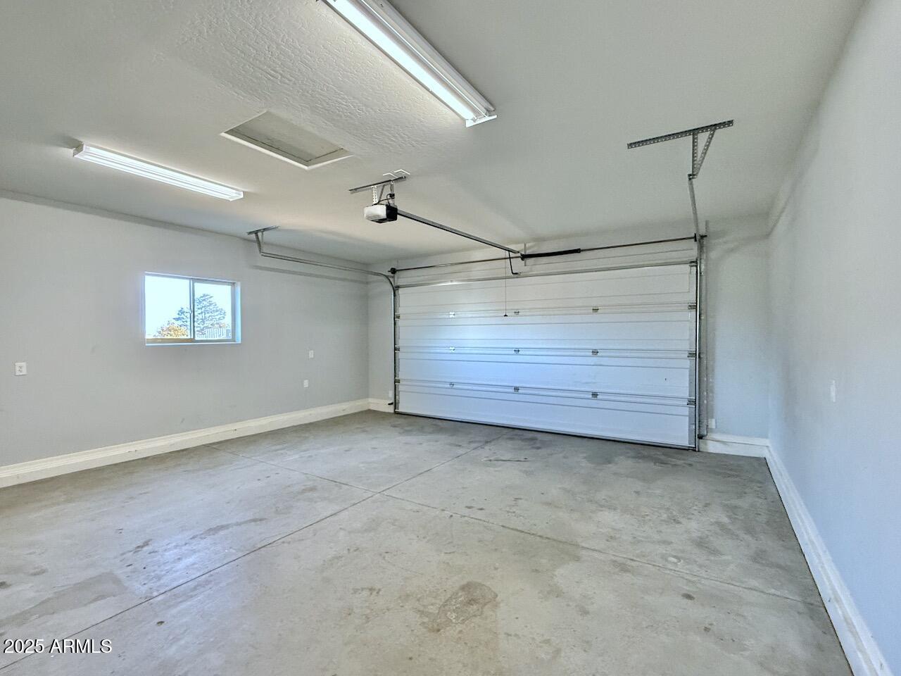 17642 East Trails End Road Mayer, AZ 86333 - Photo 42 of 43 41 Inside Garage 1