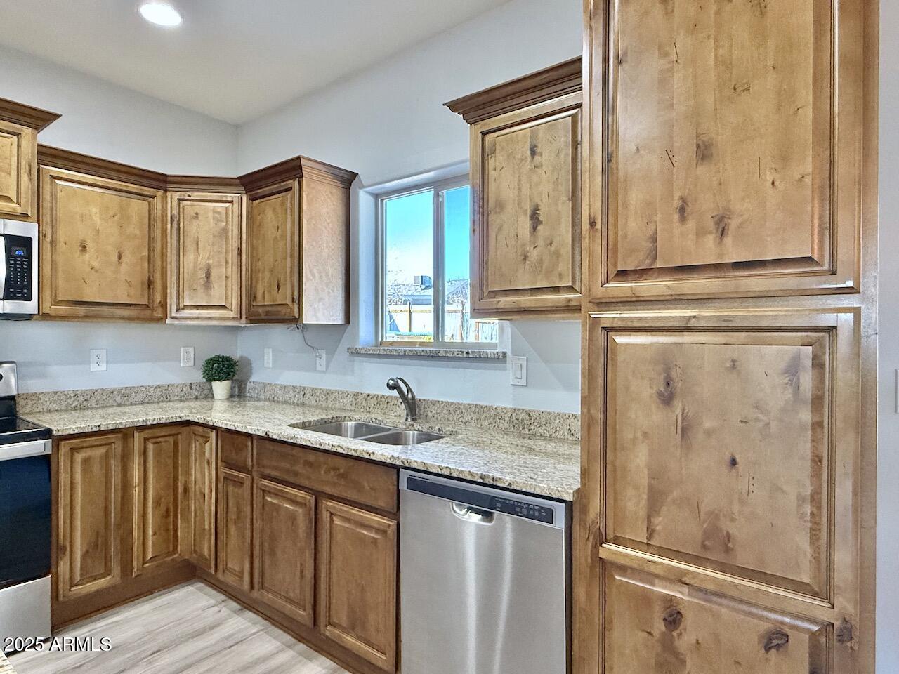 17642 East Trails End Road Mayer, AZ 86333 - Photo 9 of 43 09 Kitchen 2