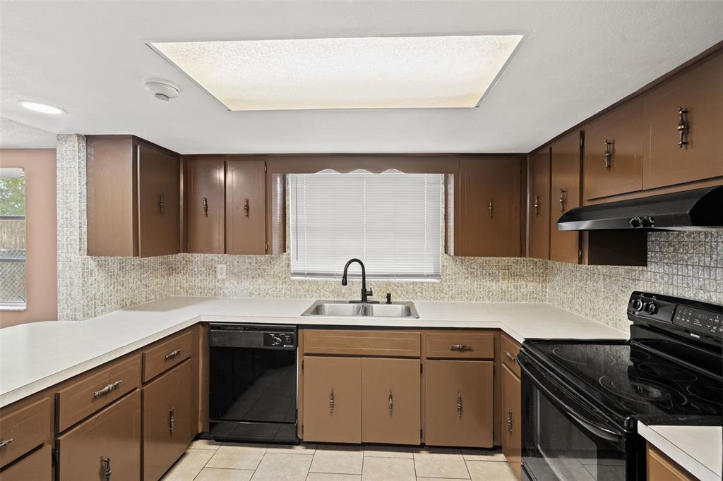 9926 Lakeside Lane Port Richey, FL 34668 - Photo 21 of 44 Gallery Image 21