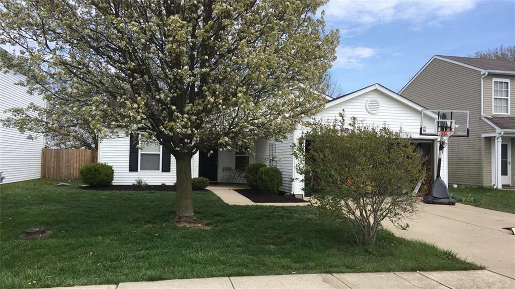 8446 South Paddleboat Lane Pendleton, IN 46064 - Photo 1 of 13