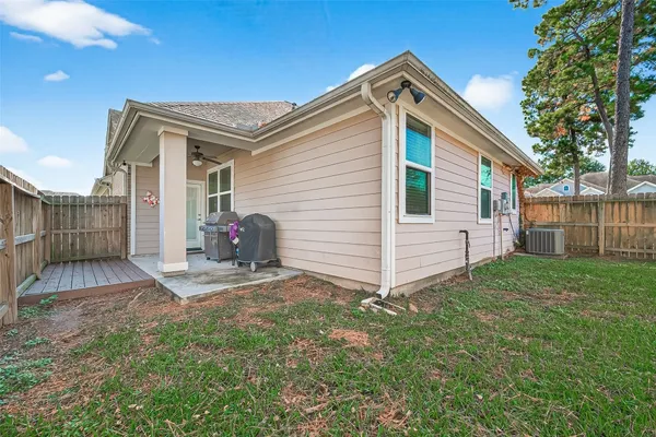 $245,000 | 2026 Que Manor Drive, Houston, TX 77090