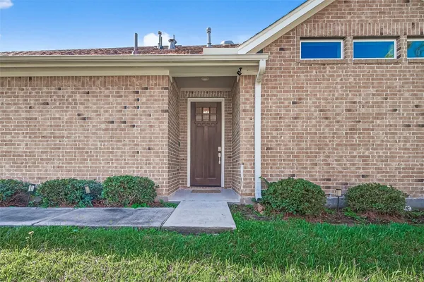 $245,000 | 2026 Que Manor Drive, Houston, TX 77090