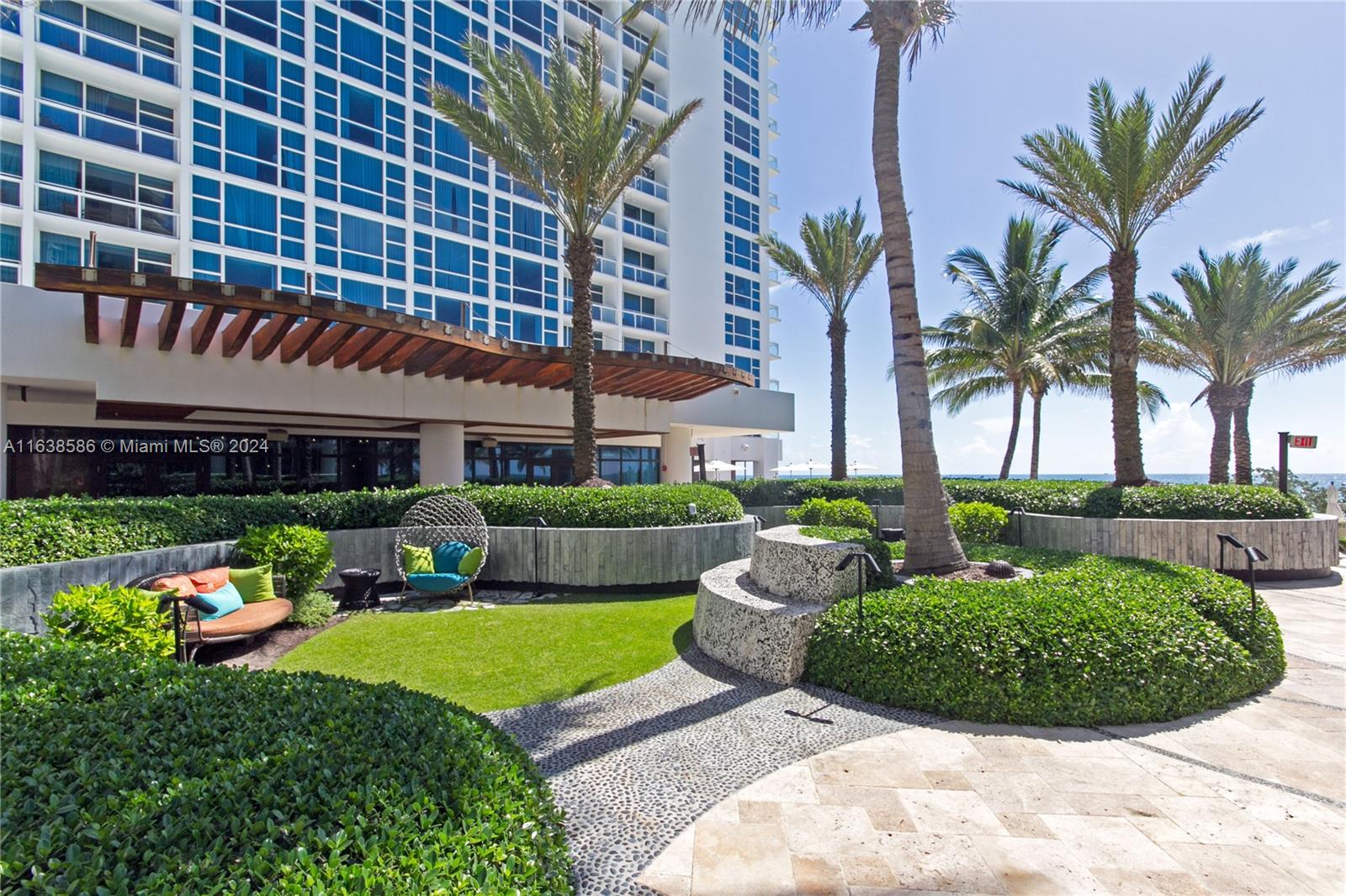 6799 Collins Avenue, Unit 1601 Miami Beach, FL 33141 - Photo 32 of 64