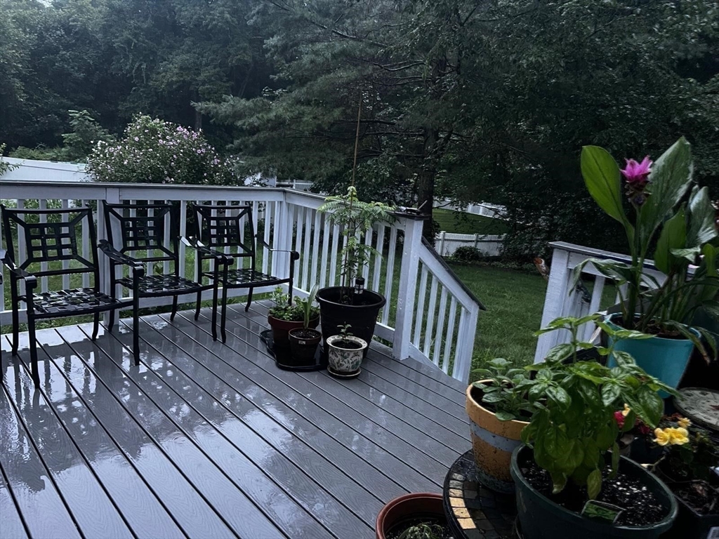 76 Stagecoach Road Holliston, MA 01746 - Photo 30 of 37