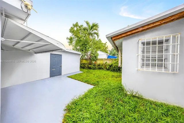 $875,000 | 943 Southwest 9th Avenue, Miami, FL 33130