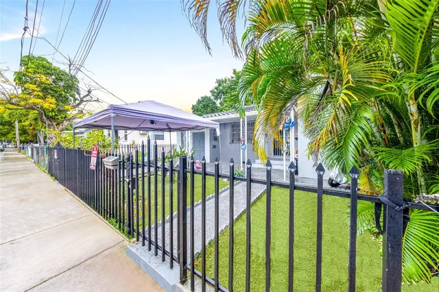 $875,000 | 943 Southwest 9th Avenue, Miami, FL 33130
