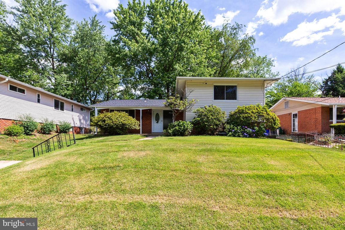 813 Lowander Lane Silver Spring, MD 20901 - Photo 1 of 25 Front