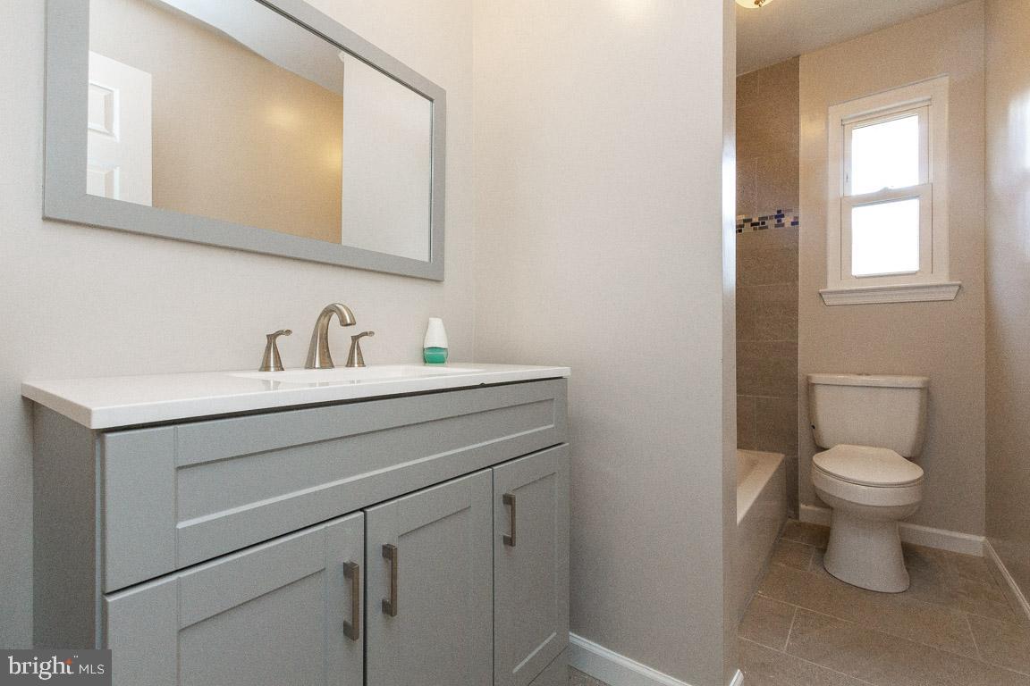 813 Lowander Lane Silver Spring, MD 20901 - Photo 10 of 25 Bath 2