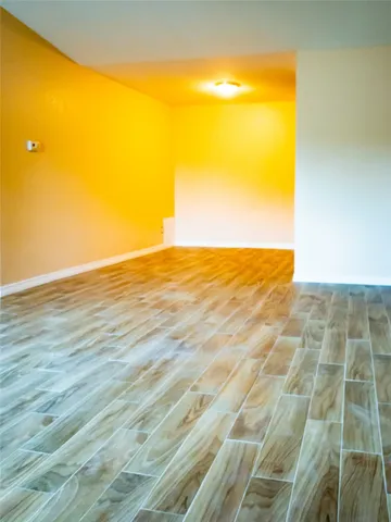 a view of an empty room and empty room