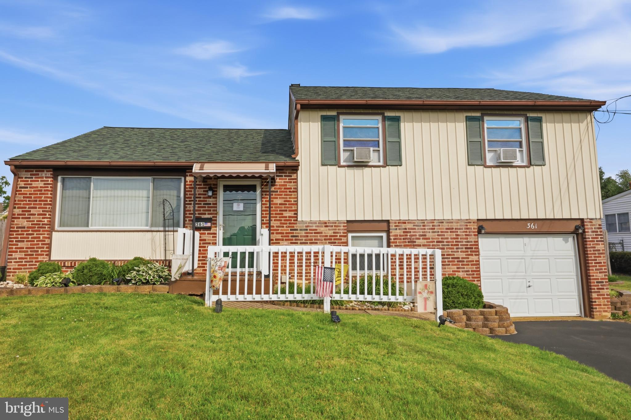 361 Valley Road Warminster, PA 18974 - Photo 2 of 30