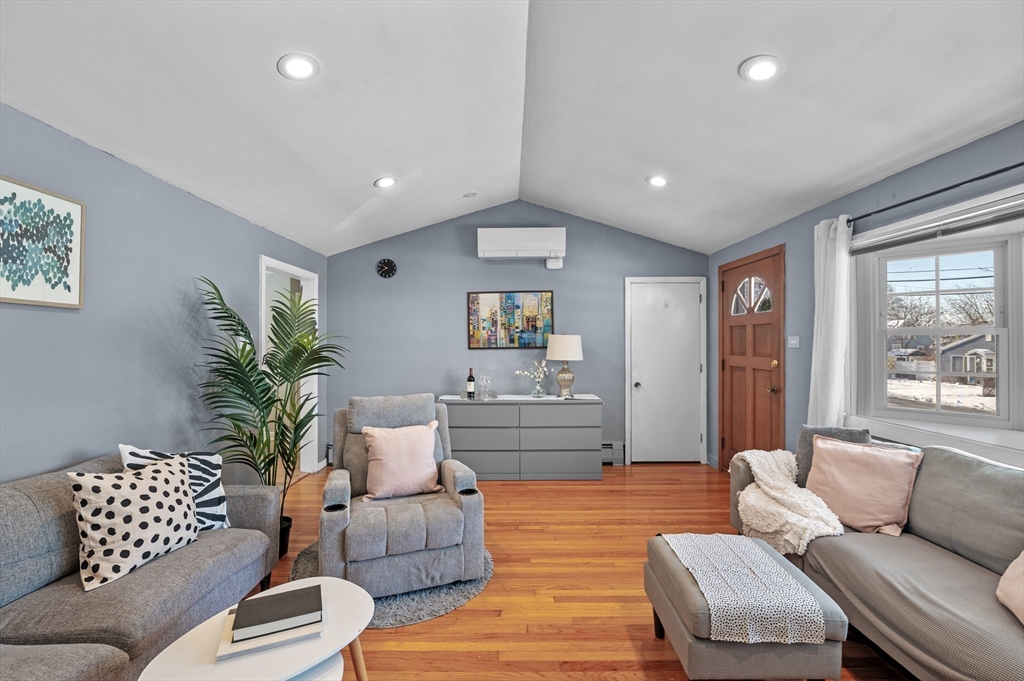 129 Moody Street North Andover, MA 01845 - Photo 13 of 42