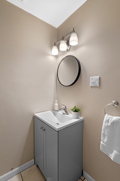 129 Moody Street North Andover, MA 01845 - Photo 35 of 42