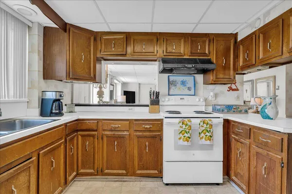 $925,000 | 7226 Lakeview Drive, Lexington, MI 48450