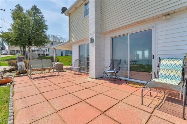 $925,000 | 7226 Lakeview Drive, Lexington, MI 48450