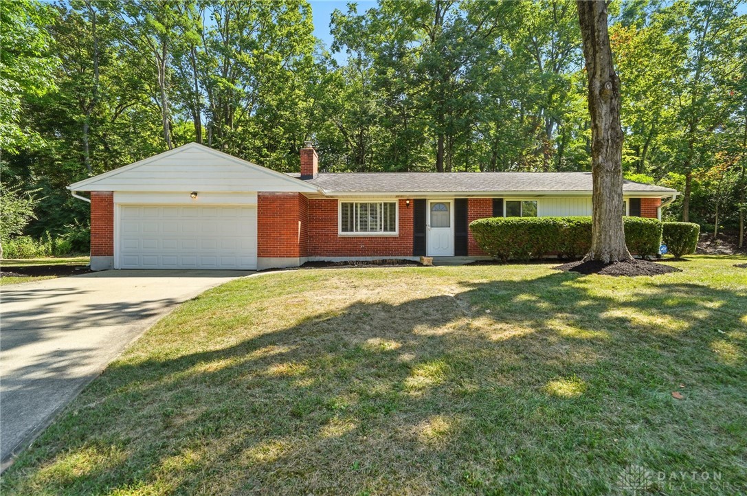 194 Brookmount Road Dayton, OH 45429 - Photo 5 of 50