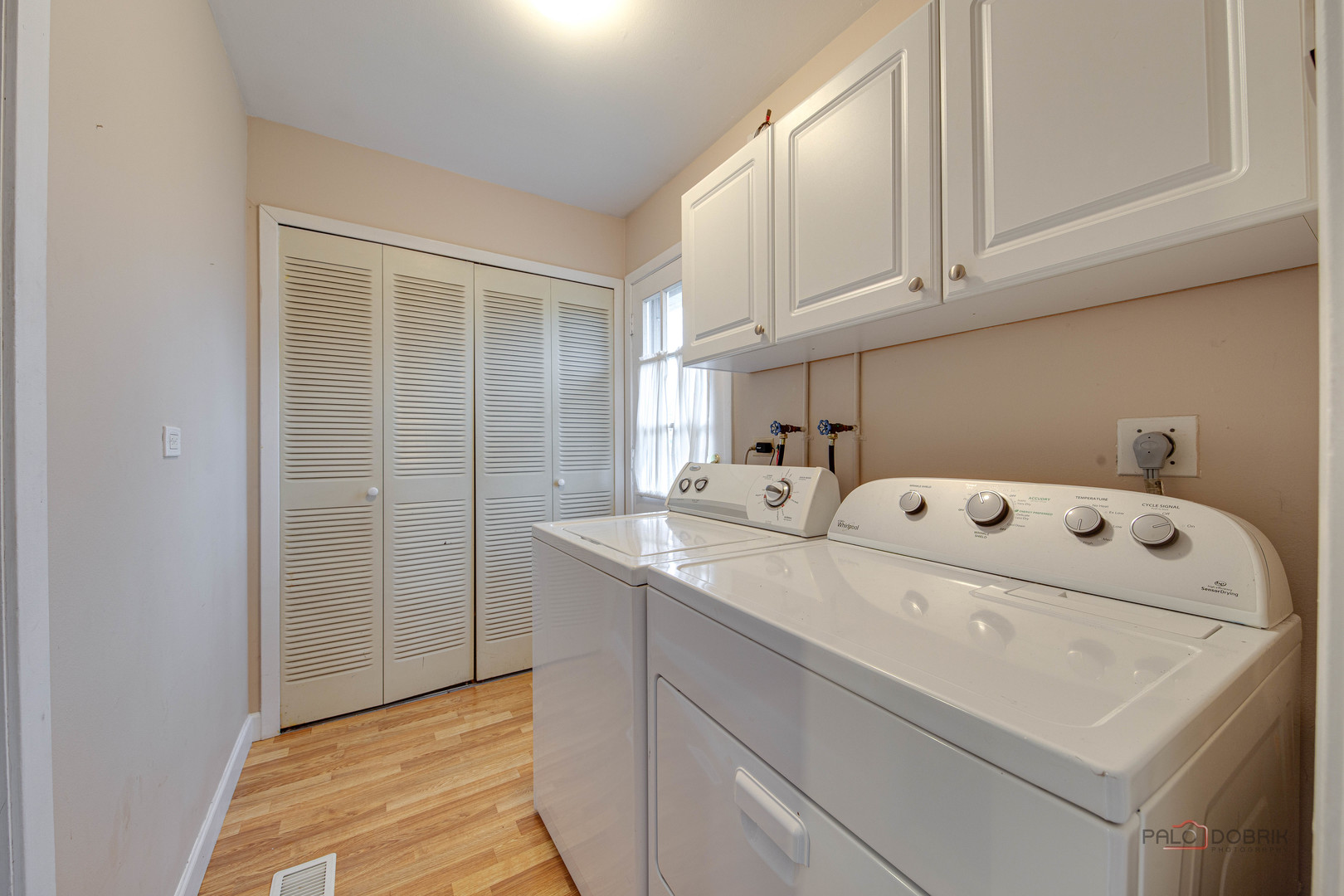 441 Arbor Gate Lane Buffalo Grove, IL 60089 - Photo 26 of 29 a utility room with dryer and washer