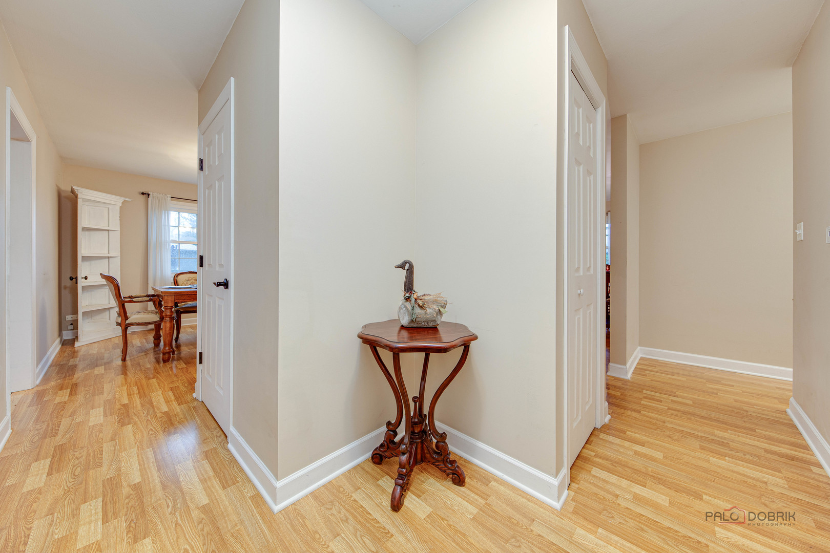 441 Arbor Gate Lane Buffalo Grove, IL 60089 - Photo 3 of 29 a view of a livingroom with furniture and wooden floor