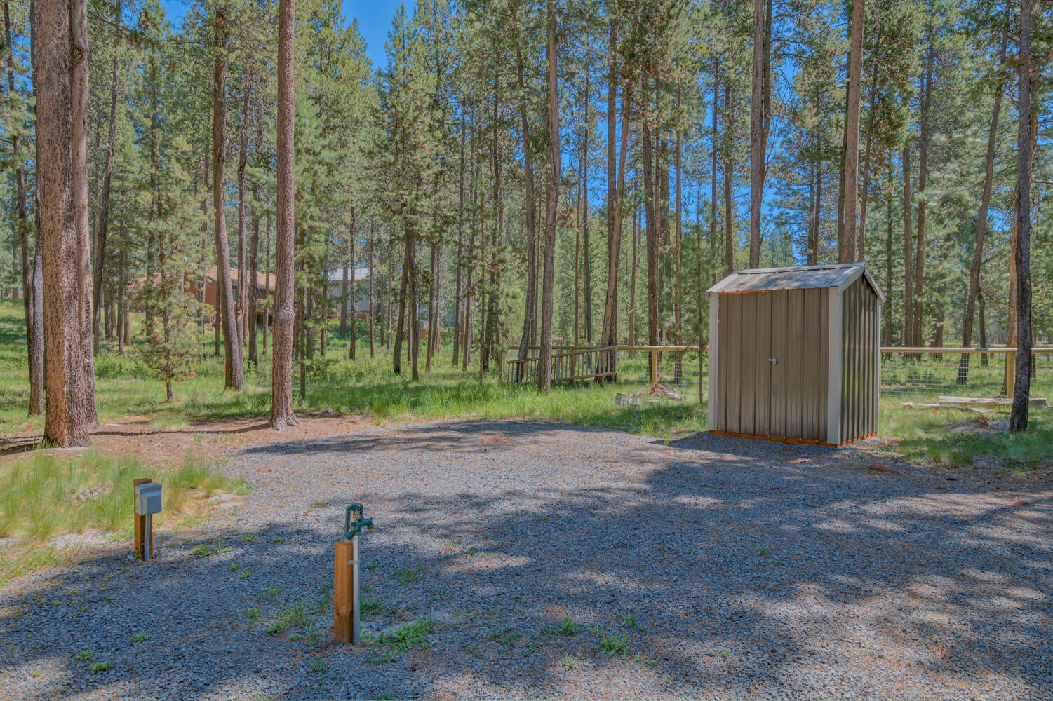 17126 Pasadena Road Bend, OR 97707 - Photo 7 of 8 17126 Pasadena Rd. Bend, OR - 7