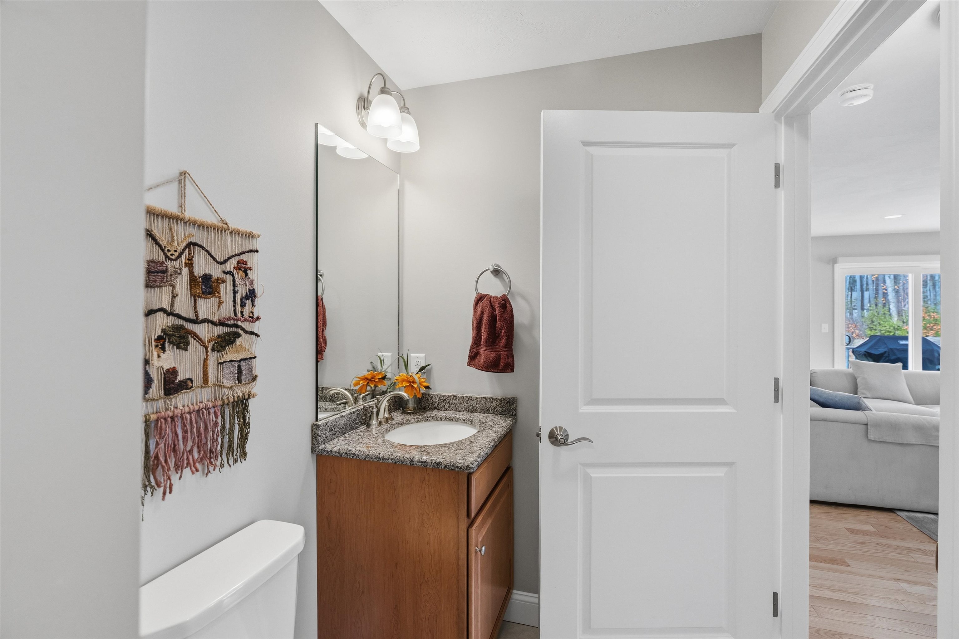 9 Redwood Road Pelham, NH 03076 - Photo 11 of 30 Gallery Image 11