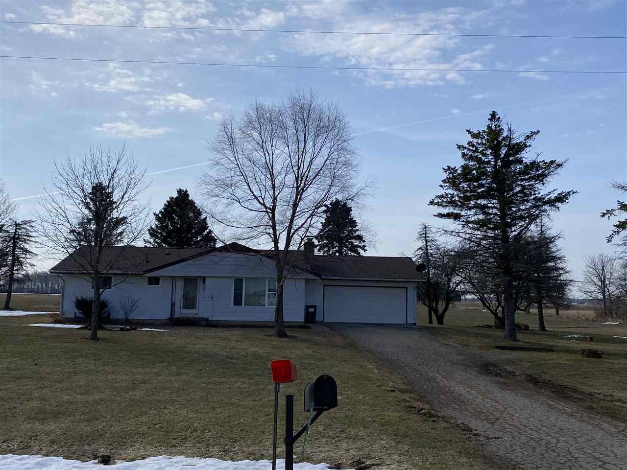 2760 East Riley Road Owosso, MI 48867 - Photo 6 of 40 50037571-5.JPG