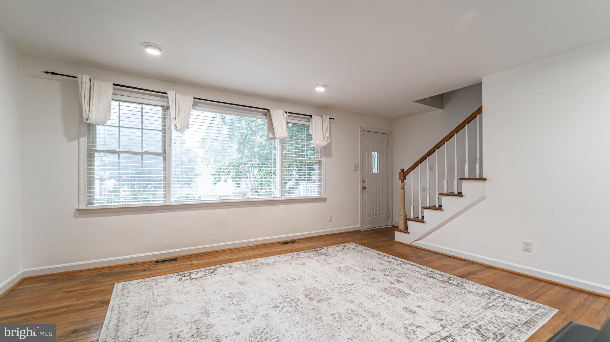 1711 Twickenham Road Pasadena, MD 21122 - Photo 5 of 33 Gallery Image 5