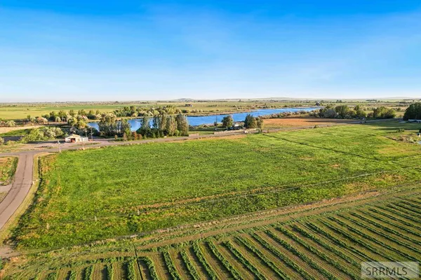$265,000 | 650 East 650 North, Roberts, ID 83444