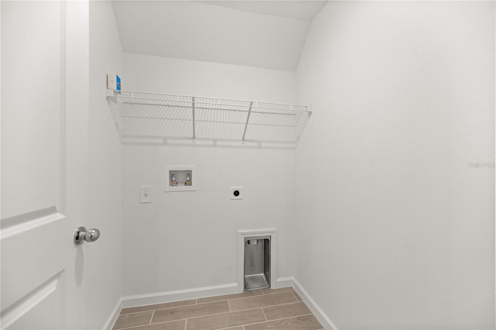 3339 Southeast 37th Ave Road Ocala, FL 34480 - Photo 16 of 21 a view of a walk in closet