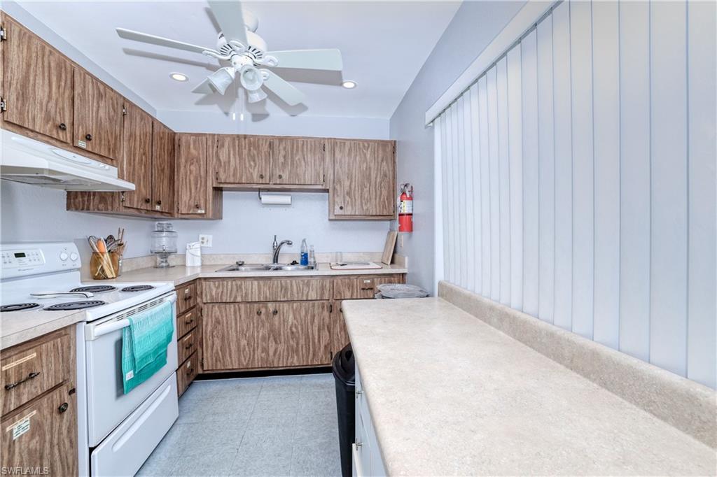 1830 Brantley Road, Unit E1 Fort Myers, FL 33907 - Photo 31 of 35 Gallery Image 31